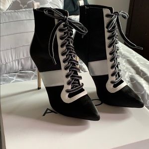 Heeled booties